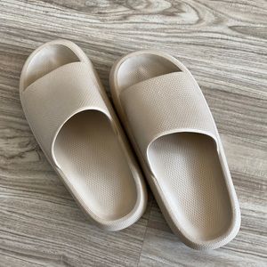 Tan Pillow Slides